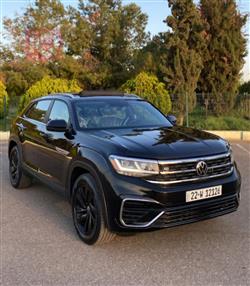 ڤۆڵکسواگن ئەتڵەس کرۆس سپۆرت